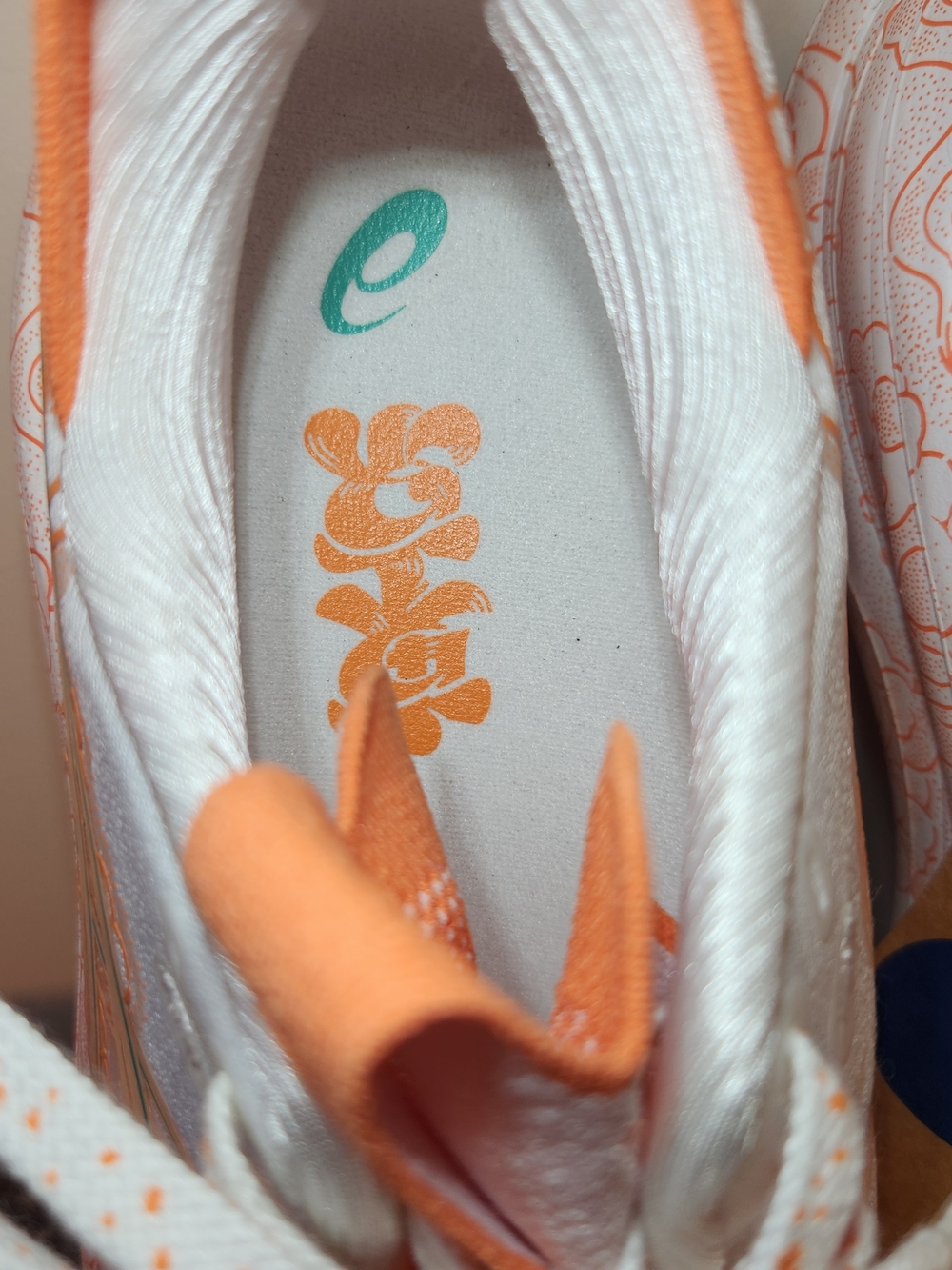 Asics Gel Nimbus 28 Tokyo Edition Running Shoes Womens Size 9 - Picture 7 of 13
